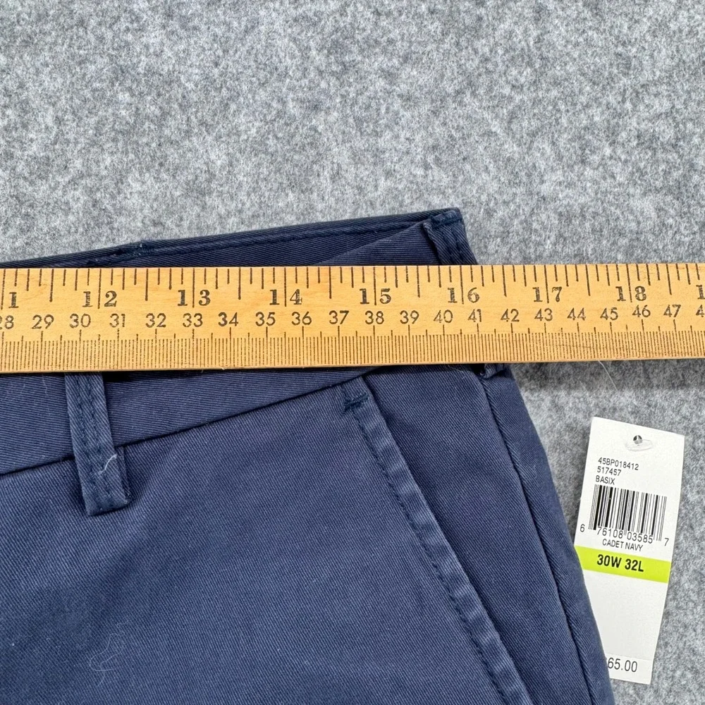 Izod Saltwater Stretch Chino Pants Mens 30x32 Cadet Navy Straight Fit NWT